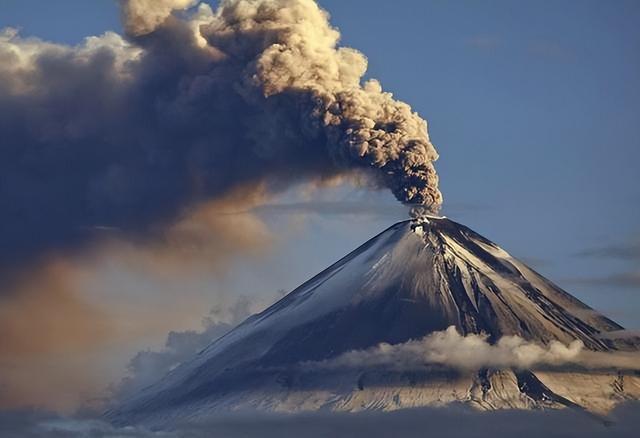 火山极速版最新版，时代变革的见证者与产物