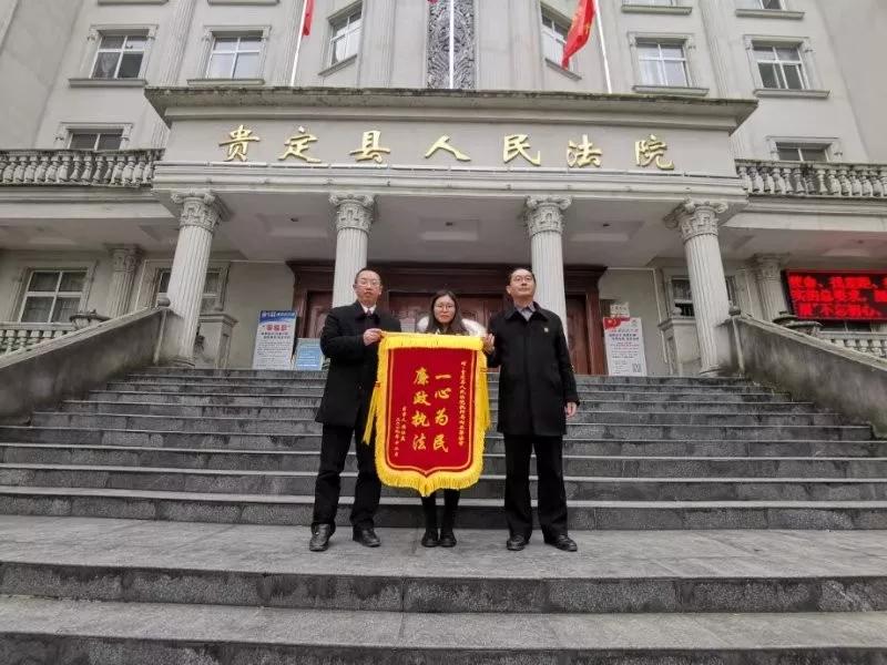 西藏矿业最新消息,西藏矿业最新消息与矿洞中的温情故事