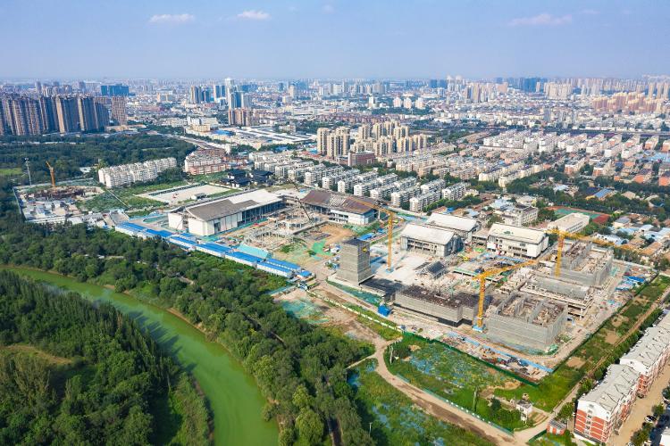 岑溪最新，城市生活的温馨日常