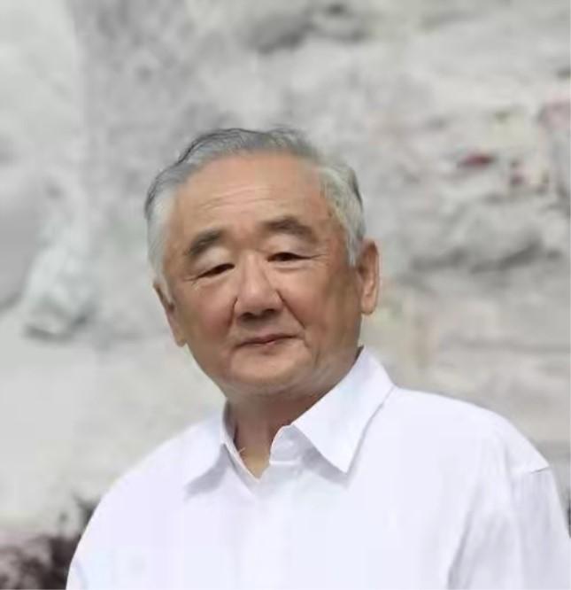 素描最新，友情中的温馨日常描绘