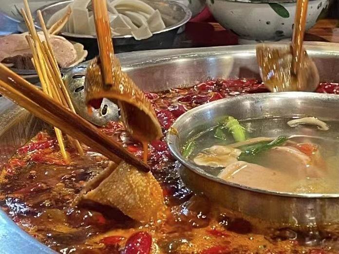 君天下二期最新动态揭秘，小巷特色小店惊喜之旅