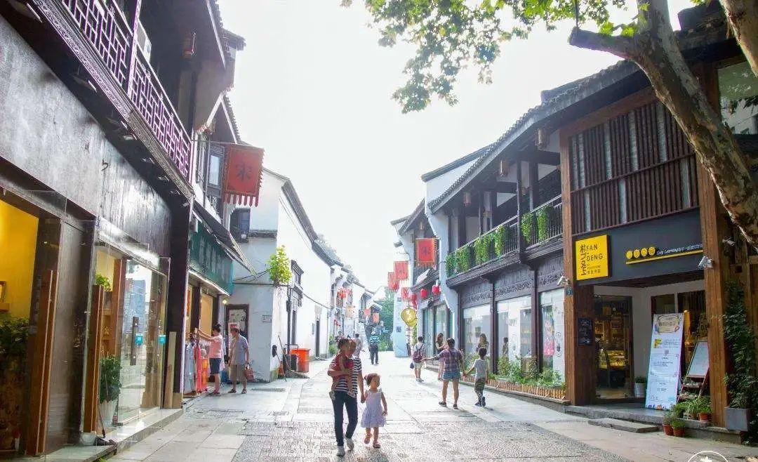 国际黄金价格走势最新动态与小巷中的神秘宝藏探秘